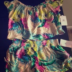 Rip Curl Crop Top and Matching Shorts Set